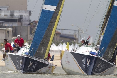 Tan Wearn Haw and Wataru Sakamoto in a close race at the Asian Match Racing Championships 2010 - Photo by Subzero Images, Mons